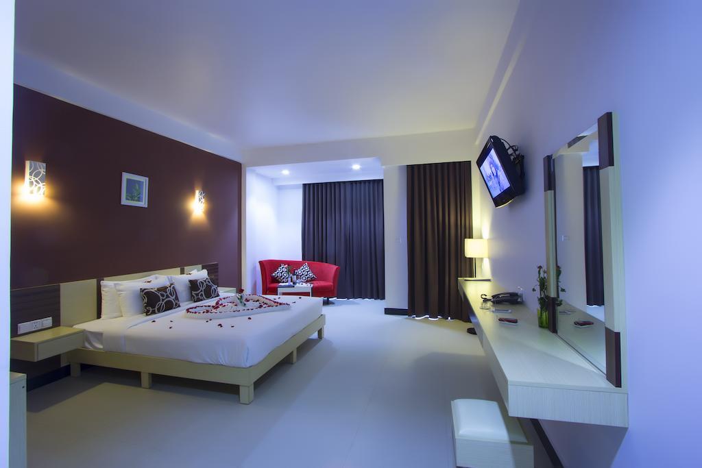 Moon Julie Hotel Σίχανουκβιλ Εξωτερικό φωτογραφία