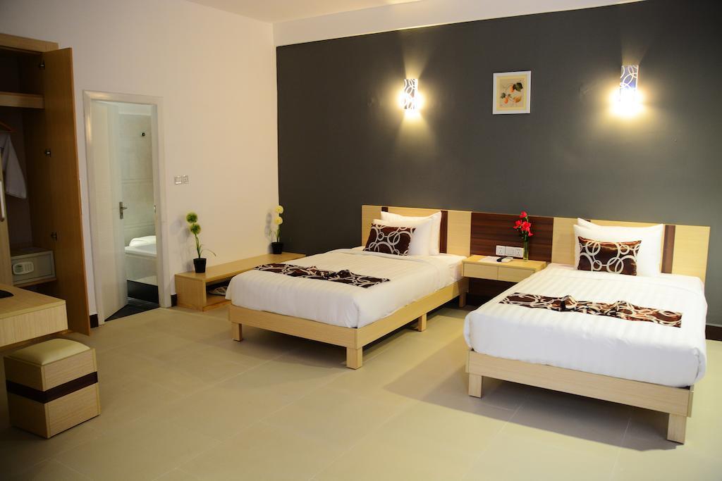 Moon Julie Hotel Σίχανουκβιλ Εξωτερικό φωτογραφία