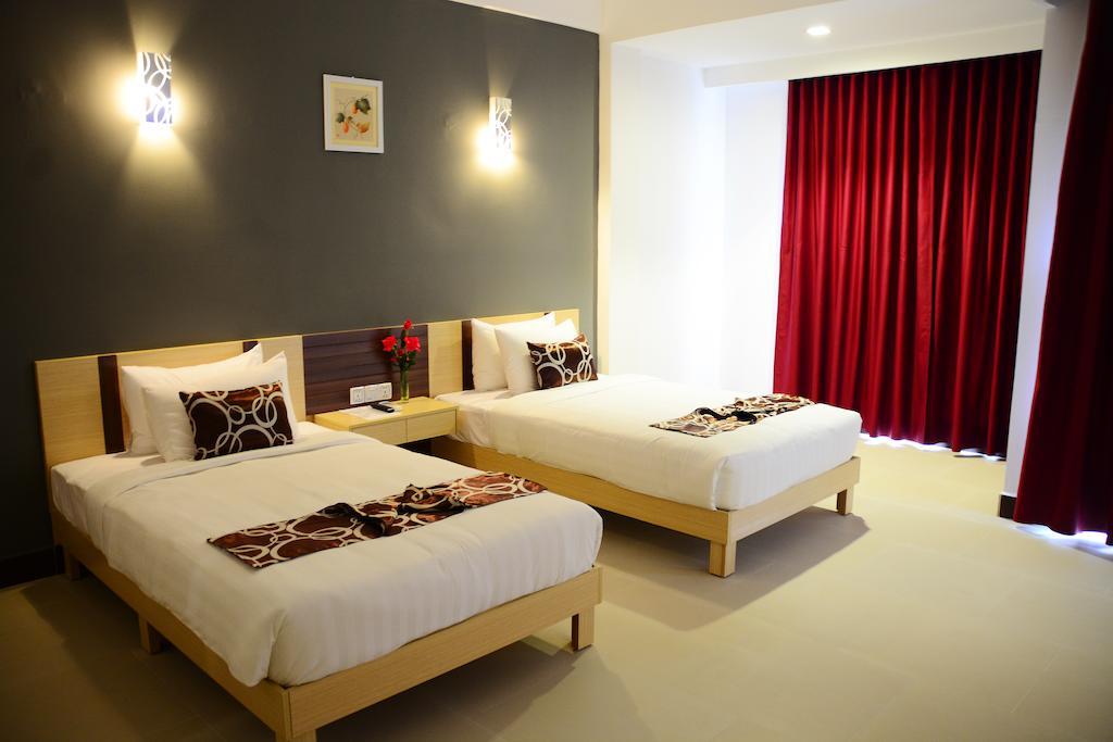 Moon Julie Hotel Σίχανουκβιλ Εξωτερικό φωτογραφία