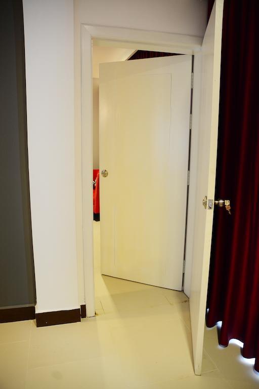 Moon Julie Hotel Σίχανουκβιλ Εξωτερικό φωτογραφία
