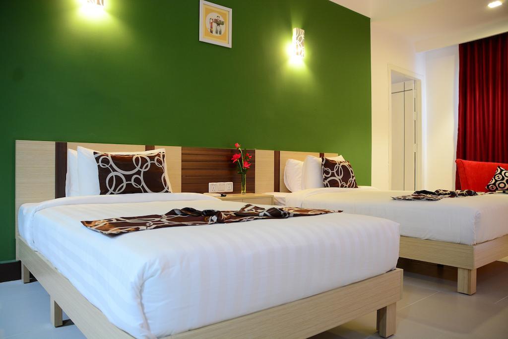 Moon Julie Hotel Σίχανουκβιλ Εξωτερικό φωτογραφία