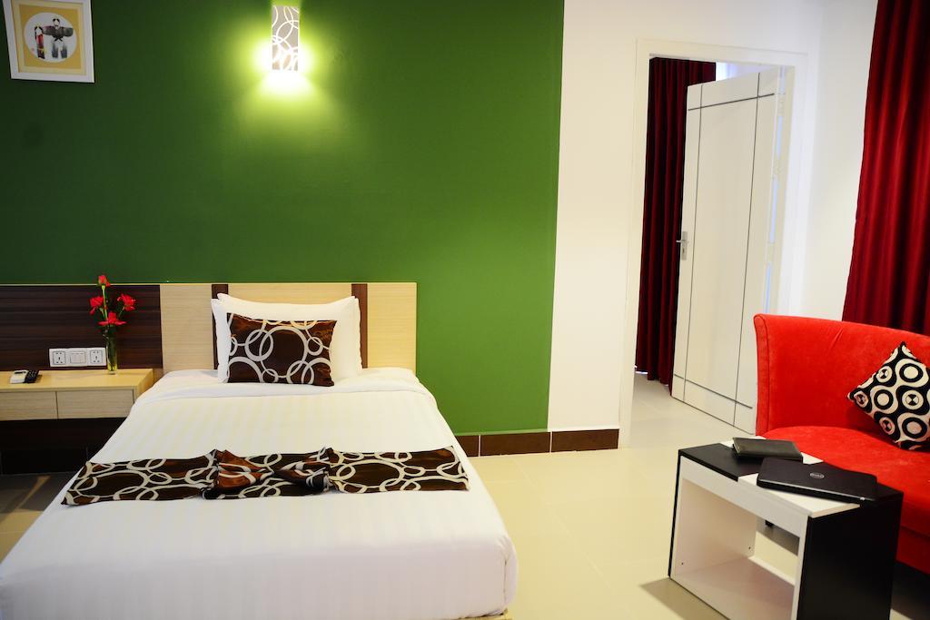 Moon Julie Hotel Σίχανουκβιλ Εξωτερικό φωτογραφία