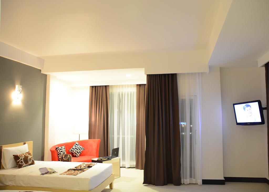 Moon Julie Hotel Σίχανουκβιλ Εξωτερικό φωτογραφία