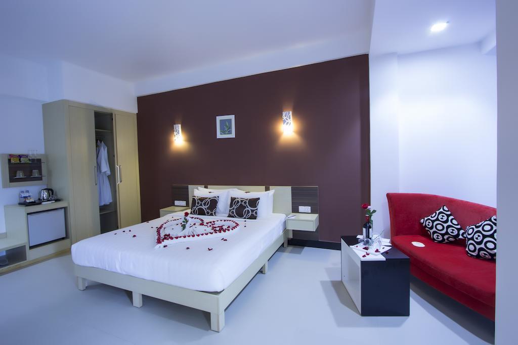 Moon Julie Hotel Σίχανουκβιλ Εξωτερικό φωτογραφία