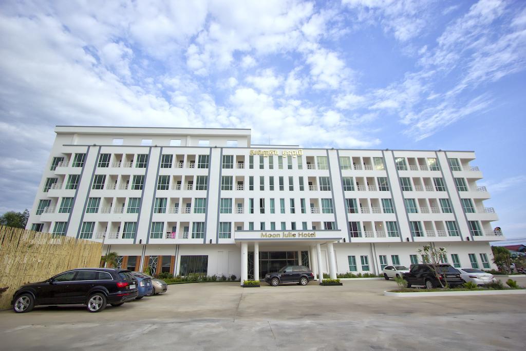Moon Julie Hotel Σίχανουκβιλ Εξωτερικό φωτογραφία