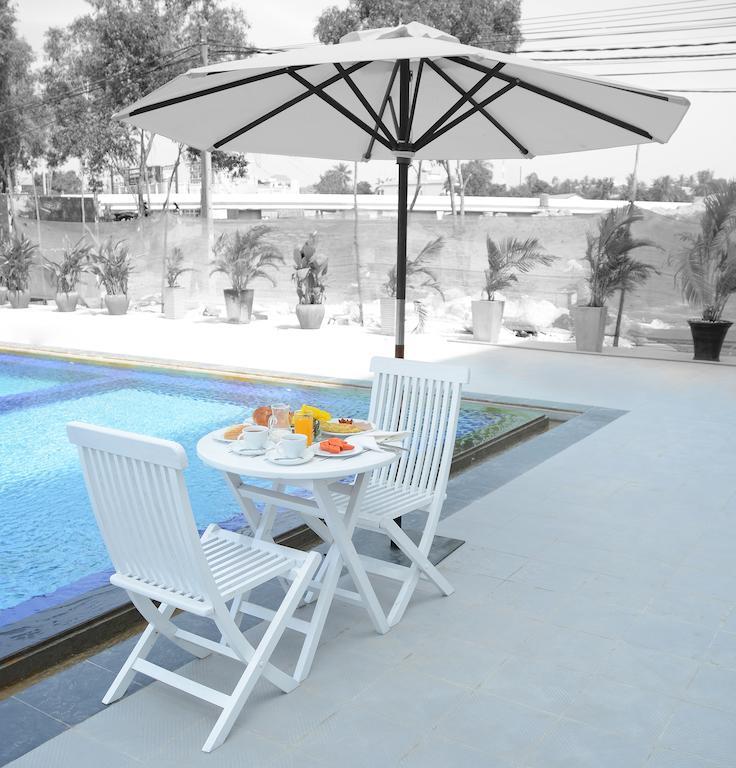 Moon Julie Hotel Σίχανουκβιλ Εξωτερικό φωτογραφία