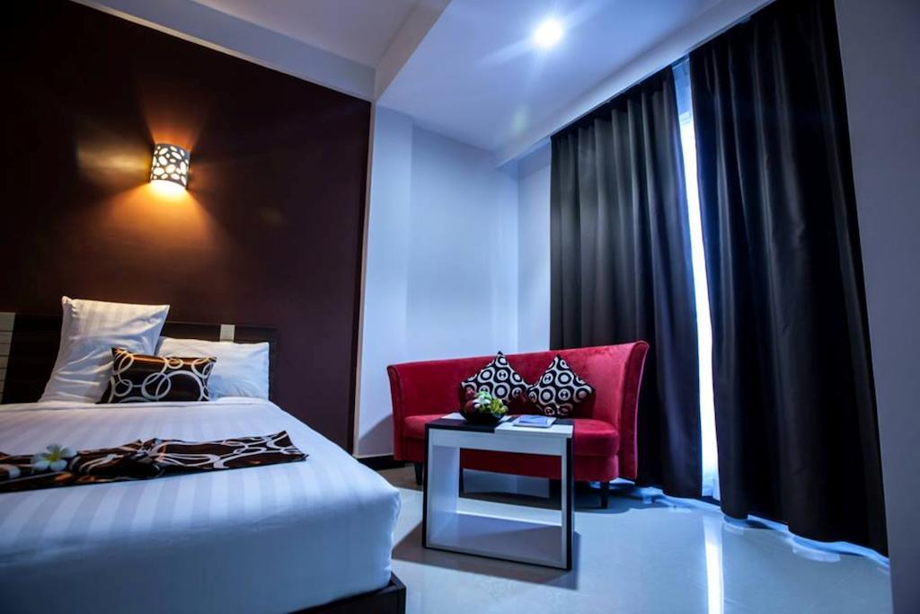 Moon Julie Hotel Σίχανουκβιλ Εξωτερικό φωτογραφία